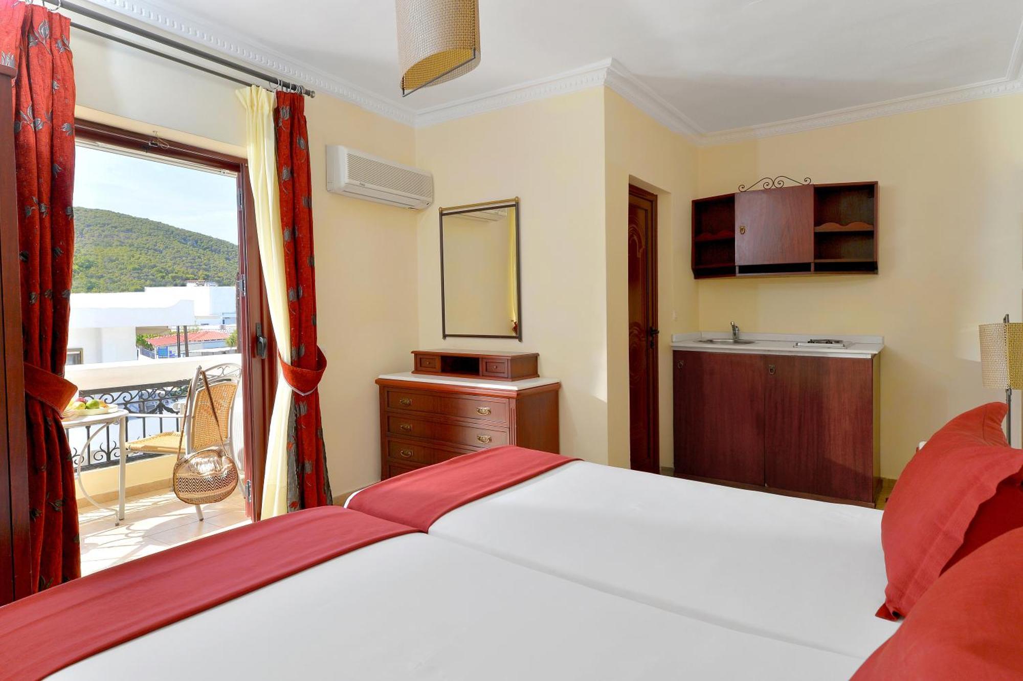 Agistri Hotel Skala  Exterior photo