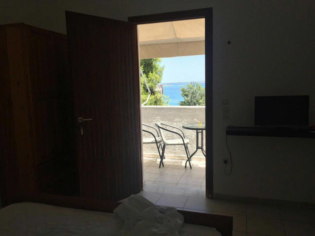Agistri Hotel Skala  Exterior photo